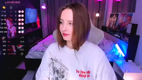 Snapshot of effie_lee chatting on 03/09/25, 03:38 Effie online show from 03/09/25, 03:38