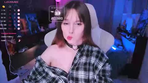 Snapshot of effie_lee chatting on 11/19/25, 04:40 Effie online show from 11/19/25, 04:40