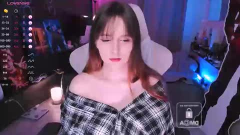 Snapshot of effie_lee chatting on 11/20/25, 10:48 Effie online show from 11/20/25, 10:48