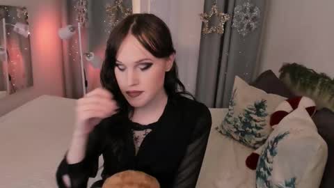 Effie Mur online show from 01/08/26, 10:01