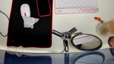 Effie Mur online show from 02/11/26, 10:42