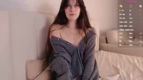 Snapshot of effsweet chatting on 11/16/25, 06:46 Eff online show from 11/16/25, 06:46