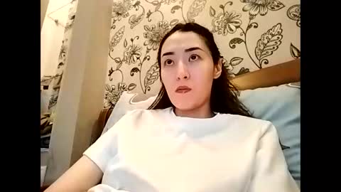 Effy online show from 12/19/25, 03:08