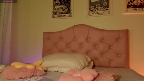 effy online show from 10/31/25, 04:24