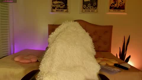 effy online show from 11/02/25, 02:58