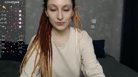 Snapshot of effy_gray chatting on 12/02/24, 05:15 Anna online show from 12/02/24, 05:15