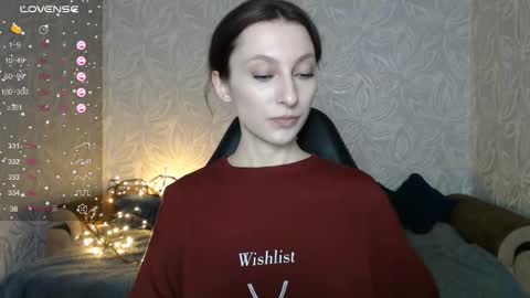 Snapshot of effy_gray chatting on 11/05/25, 01:16 Anna online show from 11/05/25, 01:16