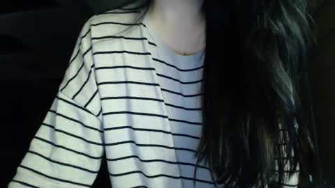Snapshot of effy_m chatting on 04/16/26, 08:53 Effy online show from 04/16/26, 08:53