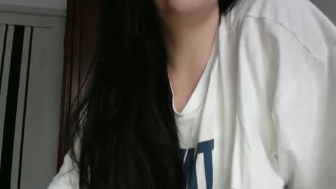 Snapshot of effy_m chatting on 06/04/26, 05:30 Effy online show from 06/04/26, 05:30