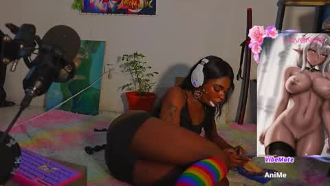 effy_marinn online show from 11/19/25, 01:22