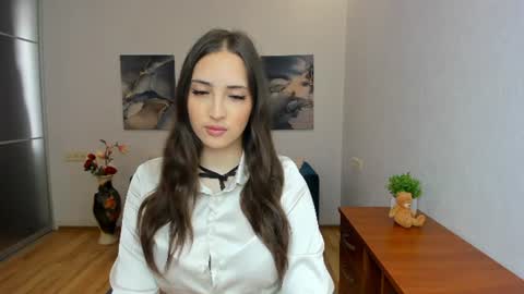 Snapshot of effy_royse chatting on 06/21/26, 05:10 Effy Royse online show from 06/21/26, 05:10