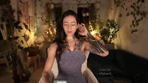 Effy online show from 08/01/26, 02:22