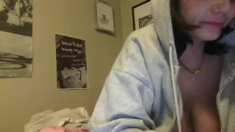 eggnog_and_booty online show from 04/29/26, 11:55