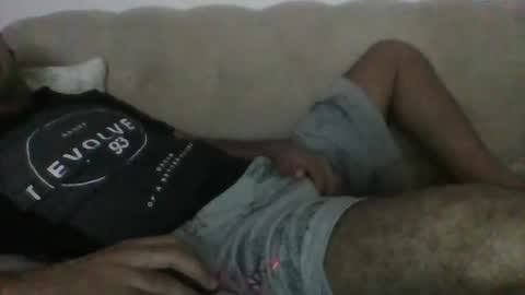 Snapshot of egyman2022 chatting on 10/20/25, 06:52 Im momo 35 Egyptian at Dubai online show from 10/20/25, 06:52