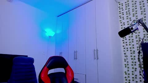 eiden_allenx1 online show from 02/08/25, 06:43