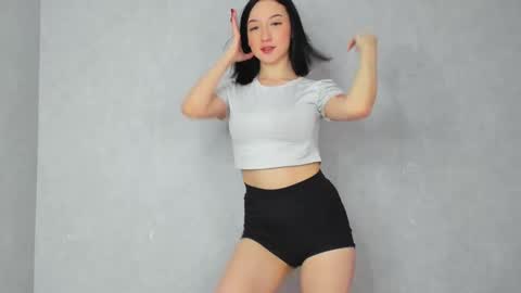 eileenmoores online show from 02/05/26, 07:57