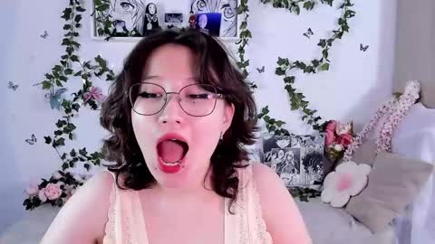 liasama online show from 12/07/24, 07:05