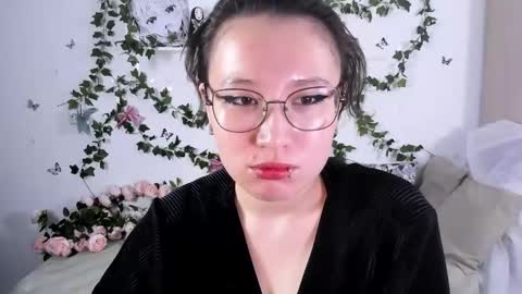 liasama online show from 12/10/24, 12:17