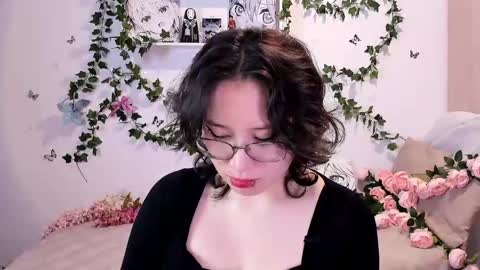 liasama online show from 12/16/24, 04:13