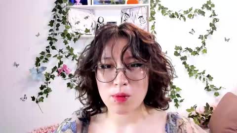 liasama online show from 12/21/24, 12:42