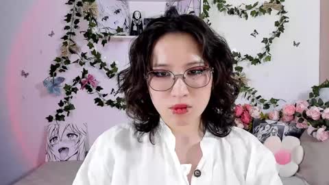 liasama online show from 12/25/24, 01:42