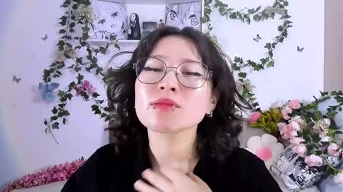 liasama online show from 12/28/24, 06:28