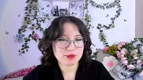 liasama online show from 12/28/24, 09:31