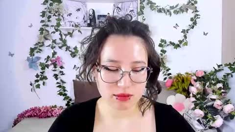 liasama online show from 12/29/24, 01:45