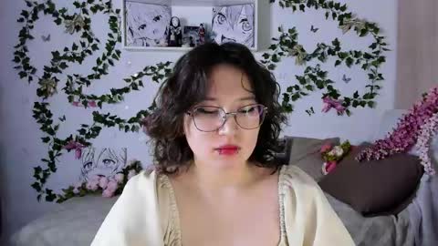 liasama online show from 01/11/25, 08:11