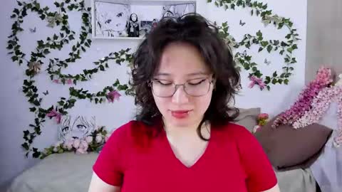 liasama online show from 01/11/25, 10:51