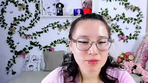 liasama online show from 02/01/25, 09:29