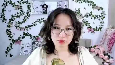 liasama online show from 02/05/25, 02:40