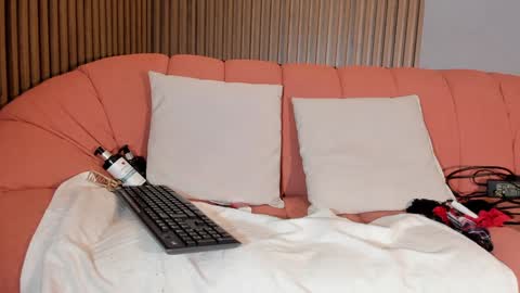 Eilin online show from 12/11/24, 12:23