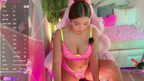 Snapshot of eimy__2 chatting on 04/10/26, 05:01 eimy__2 online show from 04/10/26, 05:01