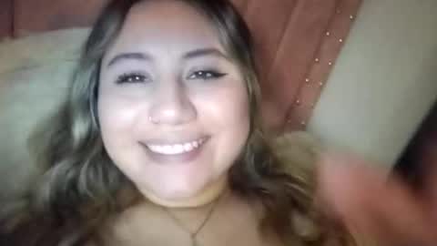 EIMY   MODEL INDEPENDENT online show from 03/24/26, 06:07