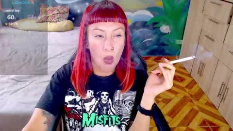 Snapshot of eimy_lorens chatting on 06/07/26, 05:49 EIMY online show from 06/07/26, 05:49