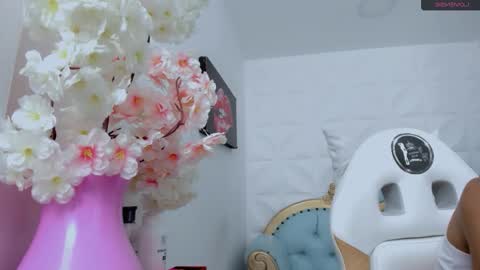 eimy online show from 11/04/25, 06:40