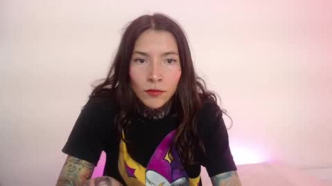 Snapshot of eimytatto_ chatting on 01/19/25, 10:49 Carla online show from 01/19/25, 10:49