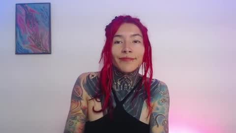 Snapshot of eimytatto_ chatting on 02/05/25, 01:54 Carla online show from 02/05/25, 01:54