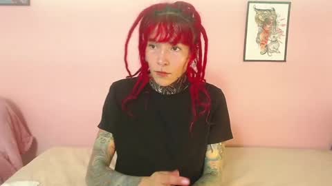 Snapshot of eimytatto_ chatting on 02/19/25, 12:03 Carla online show from 02/19/25, 12:03