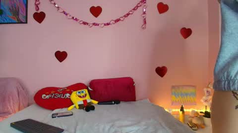 Snapshot of eimytatto_ chatting on 09/14/25, 03:27 Carla online show from 09/14/25, 03:27