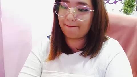 Snapshot of eireneninon chatting on 11/03/25, 10:10 Eirene online show from 11/03/25, 10:10