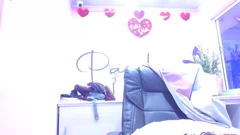 Eirene online show from 11/06/25, 10:54