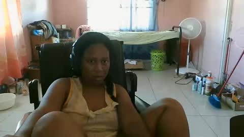 Eirondra Valeen online show from 10/17/25, 12:41