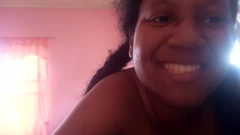 Eirondra Valeen online show from 10/22/25, 02:17