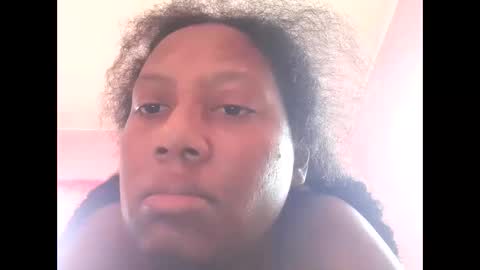 Eirondra Valeen online show from 11/09/25, 01:09