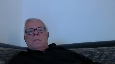 Snapshot of eisbaer1957 chatting on 11/09/25, 07:28 eisbaer1957 online show from 11/09/25, 07:28