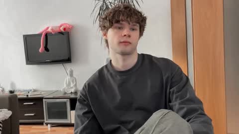 Eitan online show from 03/08/25, 11:16