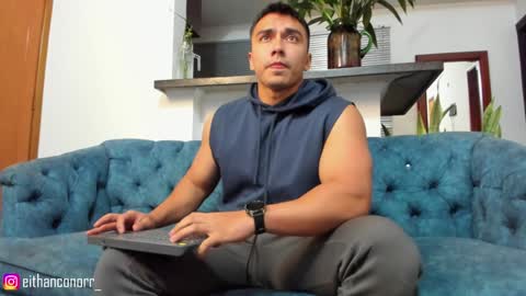 Snapshot of eithanconor1 chatting on 12/11/24, 03:24 EITHAN CONOR online show from 12/11/24, 03:24