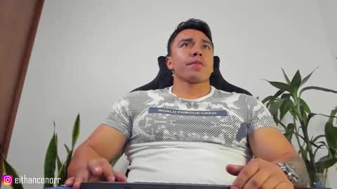 Snapshot of eithanconor1 chatting on 09/09/25, 01:49 EITHAN CONOR online show from 09/09/25, 01:49